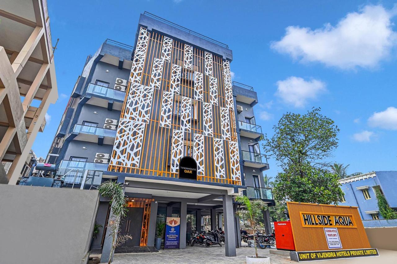 Super Townhouse Oak Hillside Aqua Hotel Khandagiri Buitenkant foto