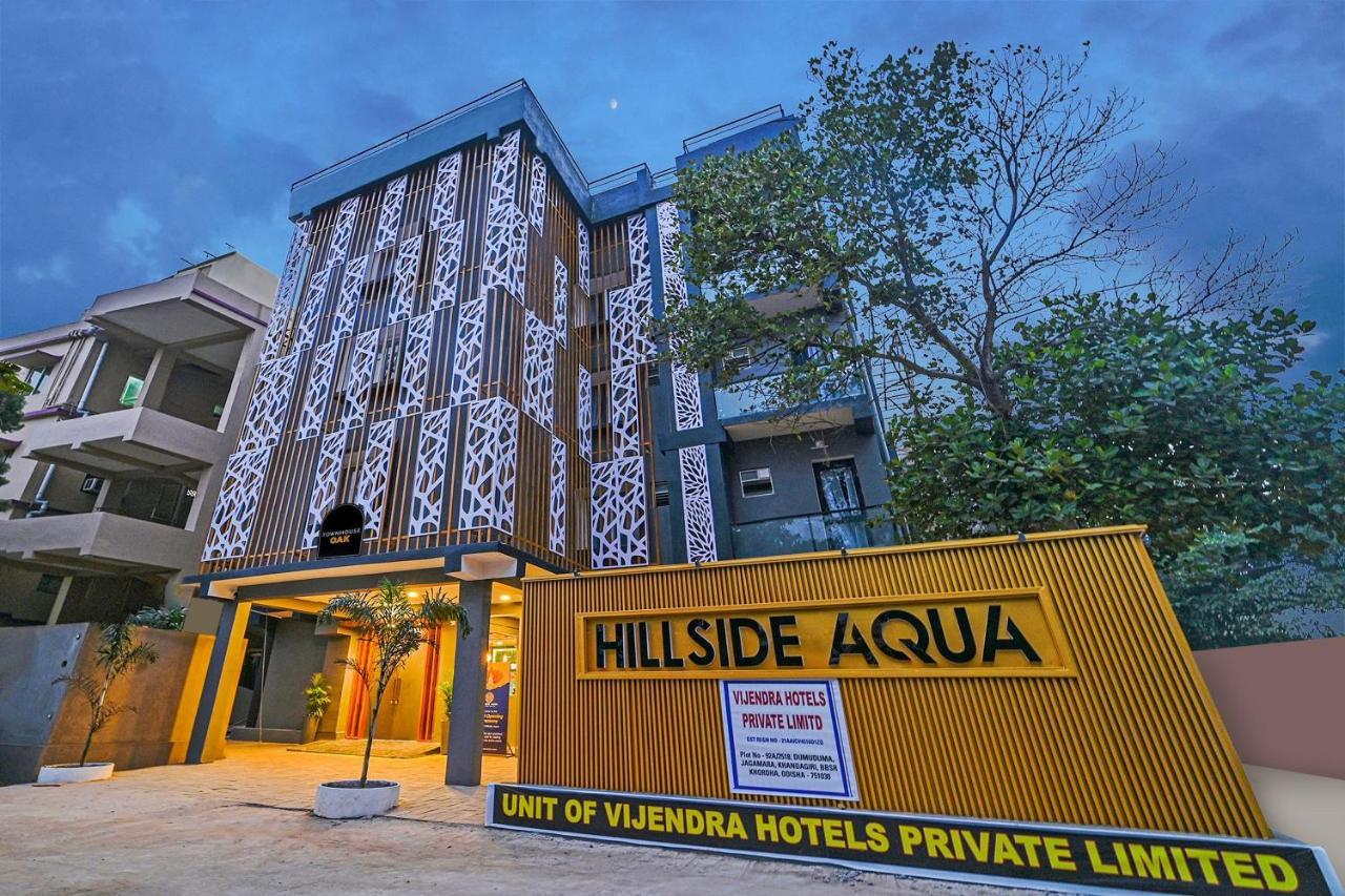 Super Townhouse Oak Hillside Aqua Hotel Khandagiri Buitenkant foto