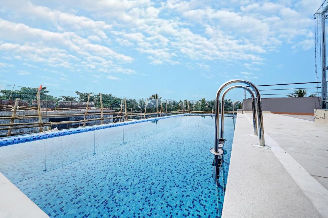 Super Townhouse Oak Hillside Aqua Hotel Khandagiri Buitenkant foto